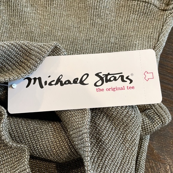 Top - Picture 6 of 8